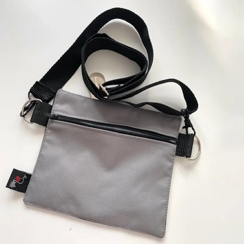 unitadesign.hu - termék 49 Jutifalatos táska, kicsi (szürke-fekete) - Image 1